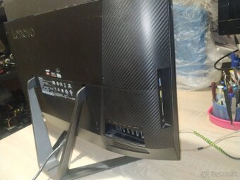 All in one Lenovo 24“ FHD. AMD 4C+8G. SSD 512GB + 1TB. 16GB. - 10
