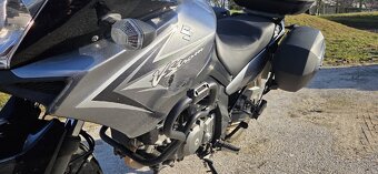 Suzuki V- Strom DL-650; r.v.2010 - 10