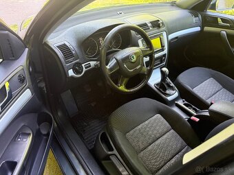 Škoda Octavia - 10