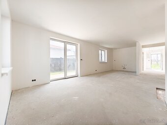 Na predaj – 2 samostatné novostavby typu bungalov - 10