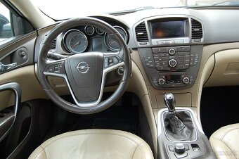 Opel Insignia kombi - 10