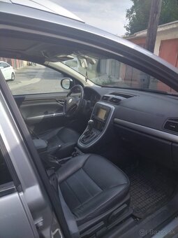 Croma 1.9jtd - 10