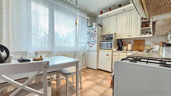 3 IZB. BYT - LOGGIA, PIVNICA - KRAMÁRE, BÁRDOŠOVA - 10
