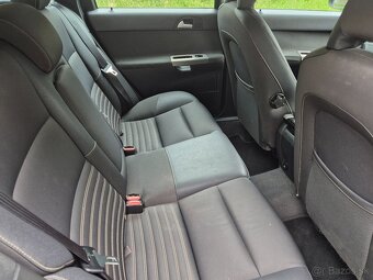 Predám Volvo v50 1.6 TDI 80kw r.v 2008/10 - 10