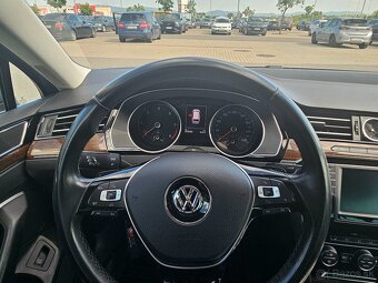 Volkswagen Passat Variant 2.0 TDI BMT Comfortline DSG - 10