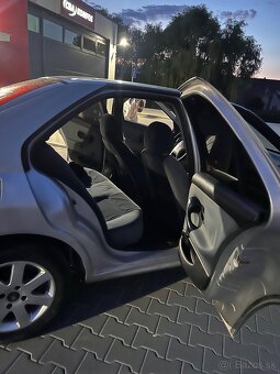 Peugeot 406 - 10