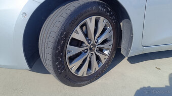 Kia ceed 1.6 diesel Platinum + NaviPack, automat, 100kW - 10
