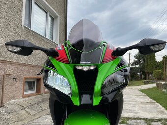 KAWASAKI NINJA ZX10R - 10
