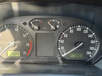 Skoda Fabia 1.2 HTP - 10