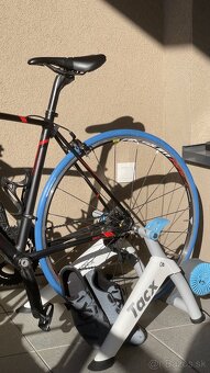 Specialized Allez Expert + TacX Flow Smart T2240 - 10