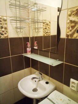 Zrekonštruovaná garsónka s balkónom v Dúbravke - 10