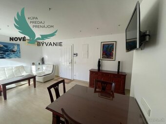 Na predaj apartmán len 50m od mora s výhľadom na more v Chor - 10