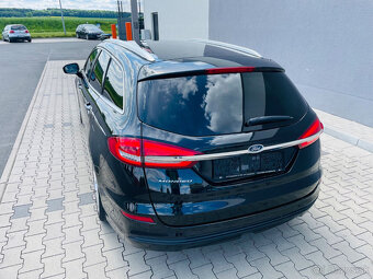 Ford Mondeo Combi 2019 EcoBoost 1.5 benzín (porucha motora) - 10