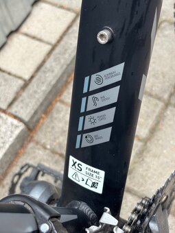 Horský bicykel Kross Hexagon 8.0 27,5” - 10
