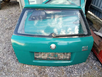 Predám dvere na ŠKODA FABIA - 10