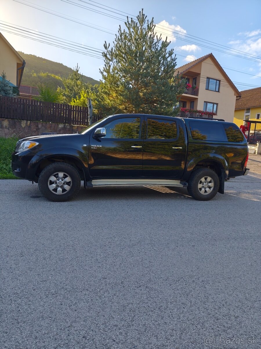 Toyota Hilux pick up - 11