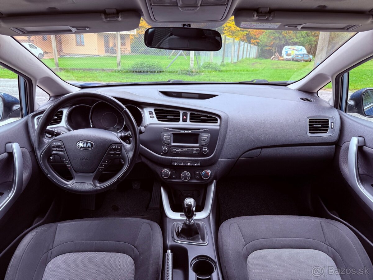 Kia Ceed SW 1.6 CRDi Slovenské auto / Nová STK - 11