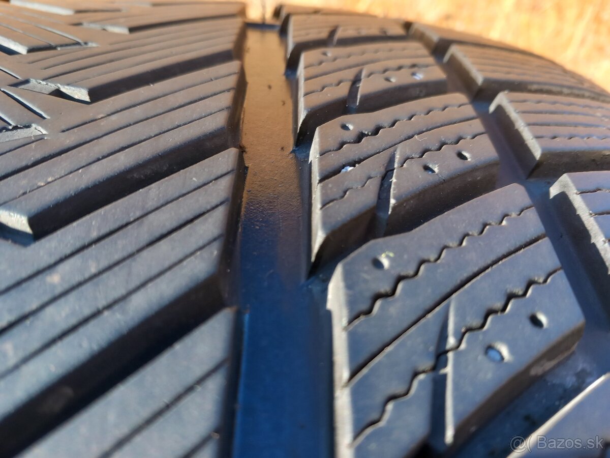 315/35 r21 zimne pneumatiky - 11