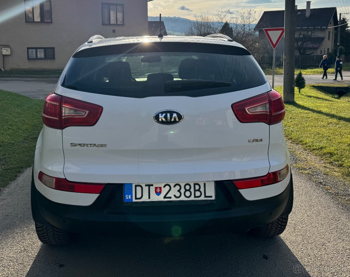 KIA SPORTAGE 1.7 CRDI 85KW RV2013 - 11