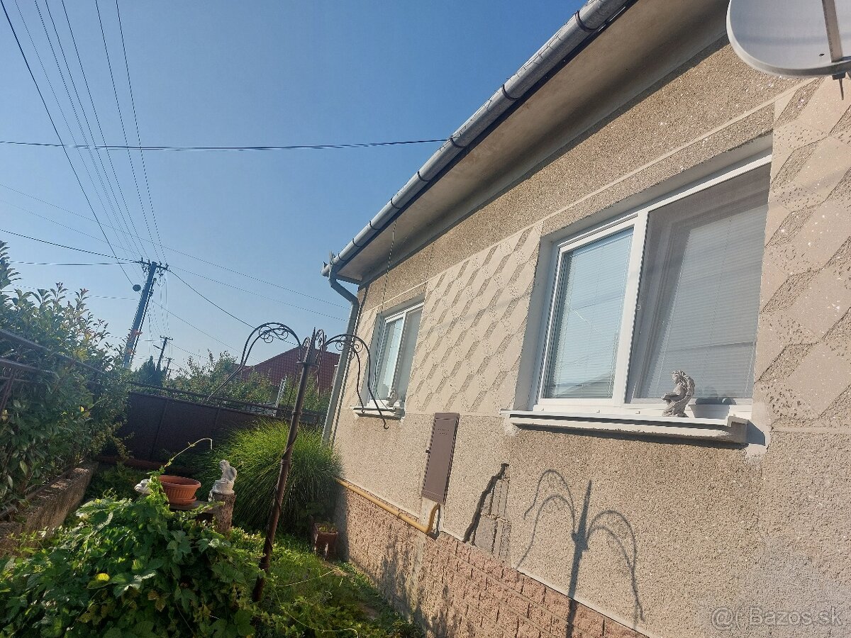 Rodinný dom s pekným pozemkom _ Gabčíkovo - 11