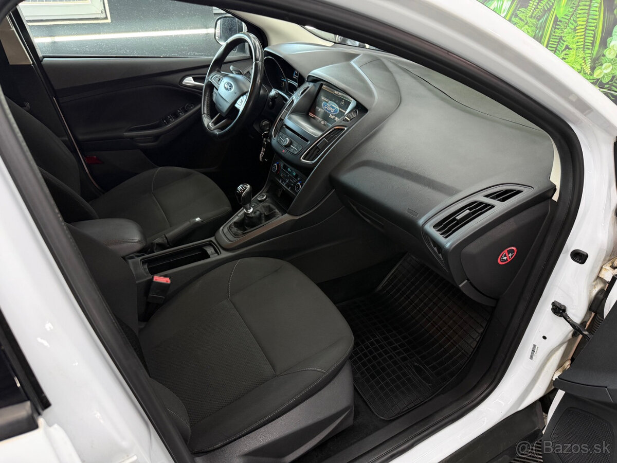 Ford Focus 1.5 TDCi Duratorq 120k Trend - 11