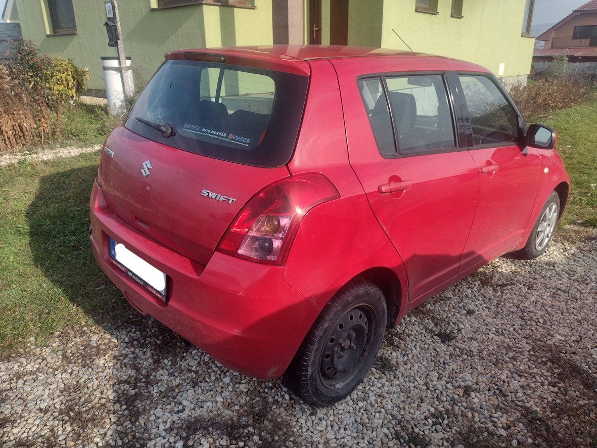Suzuki Swift - 11