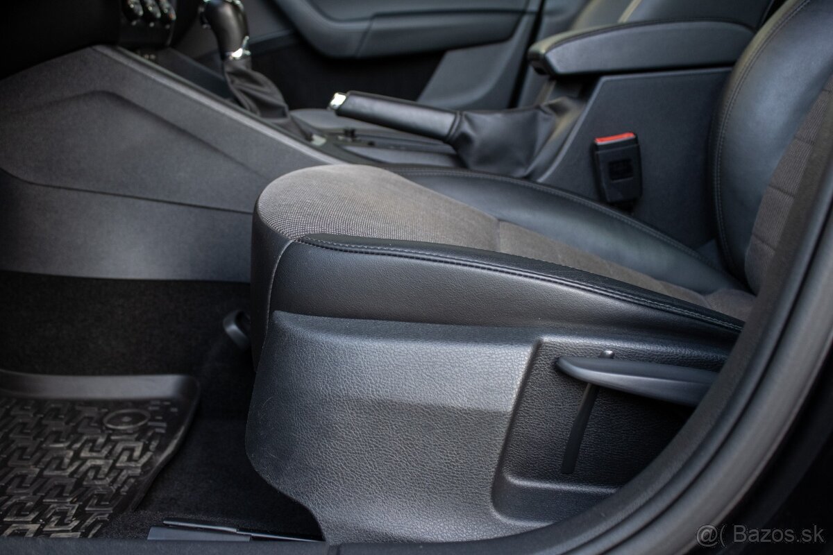 Škoda Octavia Combi 2.0 TDI Ambition DSG - 11