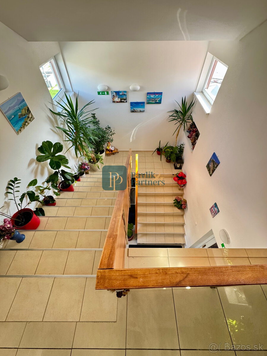 Predaj zabehnutá reštaurácia a penzión, Veľký Lapáš, 19á poz - 11