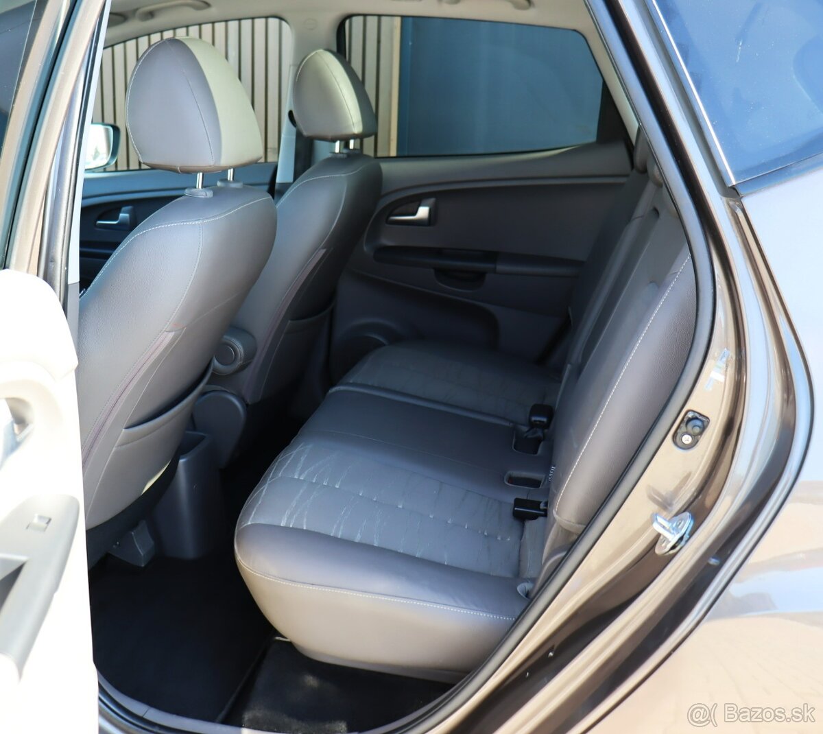 Kia Venga 1.6 CVVT TX - 11