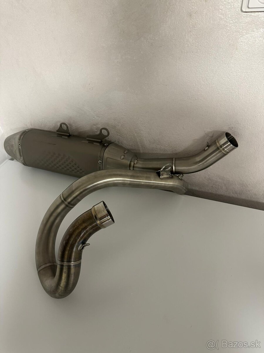 Výfukový systém AKRAPOVIČ Evolution Line - 11