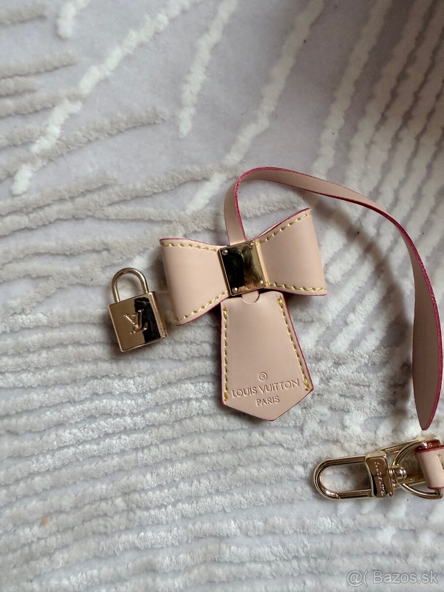 Louis Vuitton Cherry Alma Bag - 11