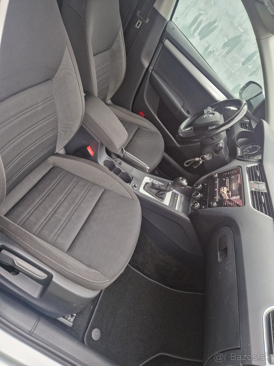 Škoda octavia 3 2.0 Tdi 110kw combi - 11