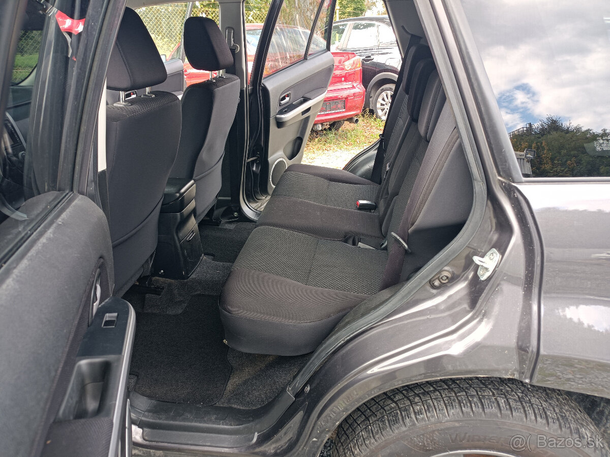 Suzuki Grand Vitara, 2.4-124kw,4x4,navi,xenon,2012 - 11