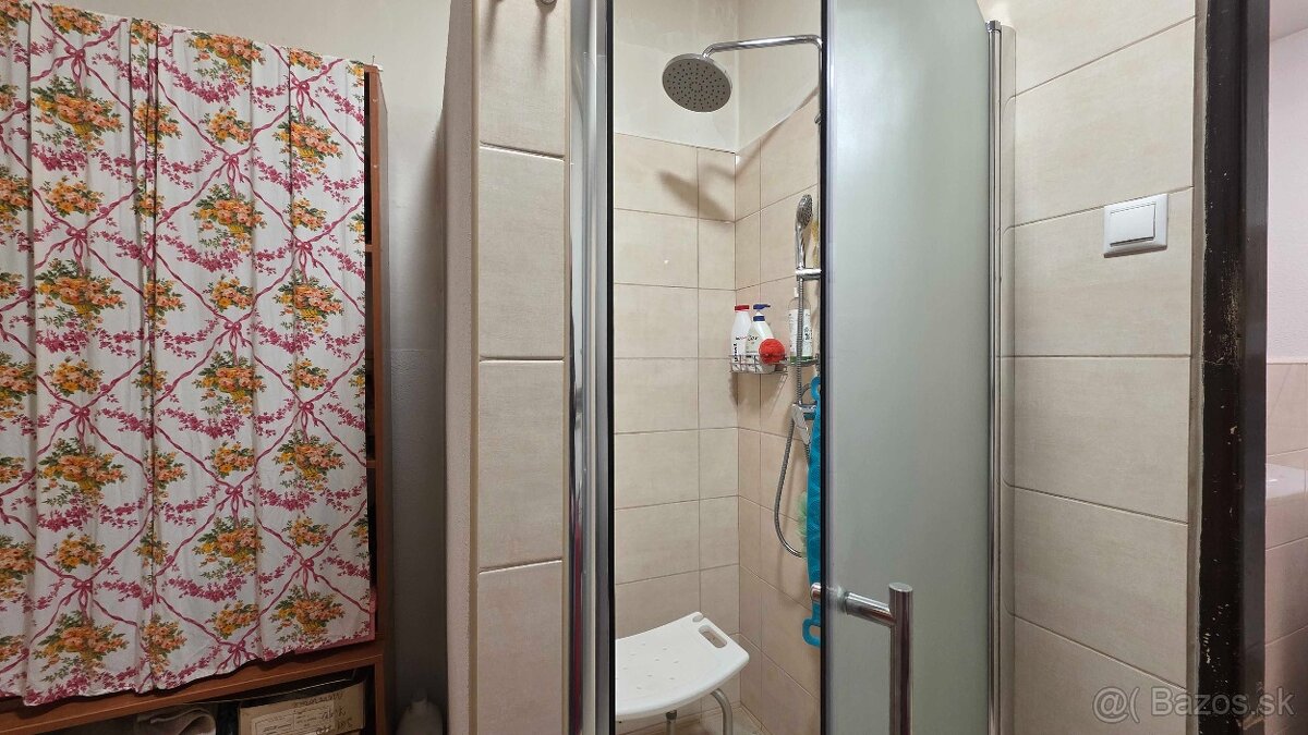 Predaj rodinný dom Handlová, pozemok 1544 m2 - 11