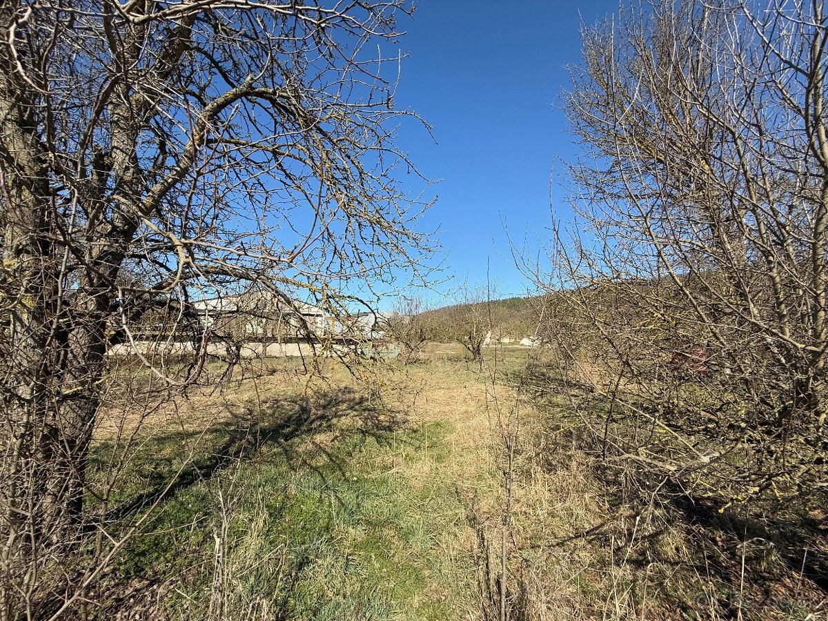 Predaj pozemoku v obci Hronsek 2700 m2 - 11