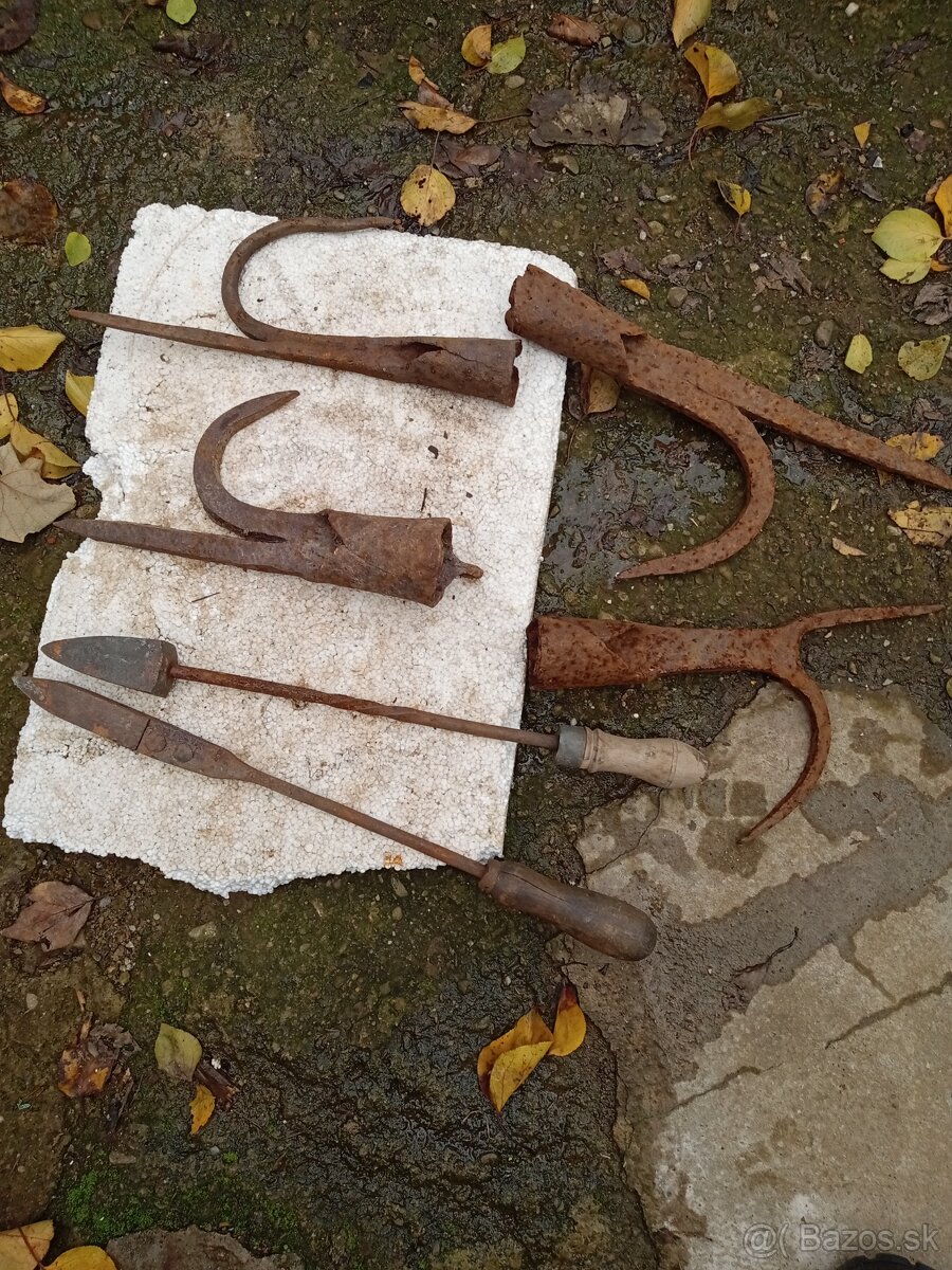 Staré náradie na dekoráciu - 11