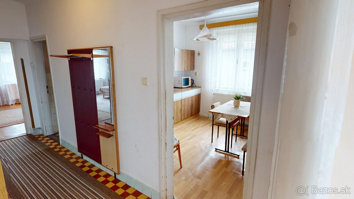 REZERVOVANÉ- 3-IZBOVÝ RODINNÝ DOM, NADLICE - 11