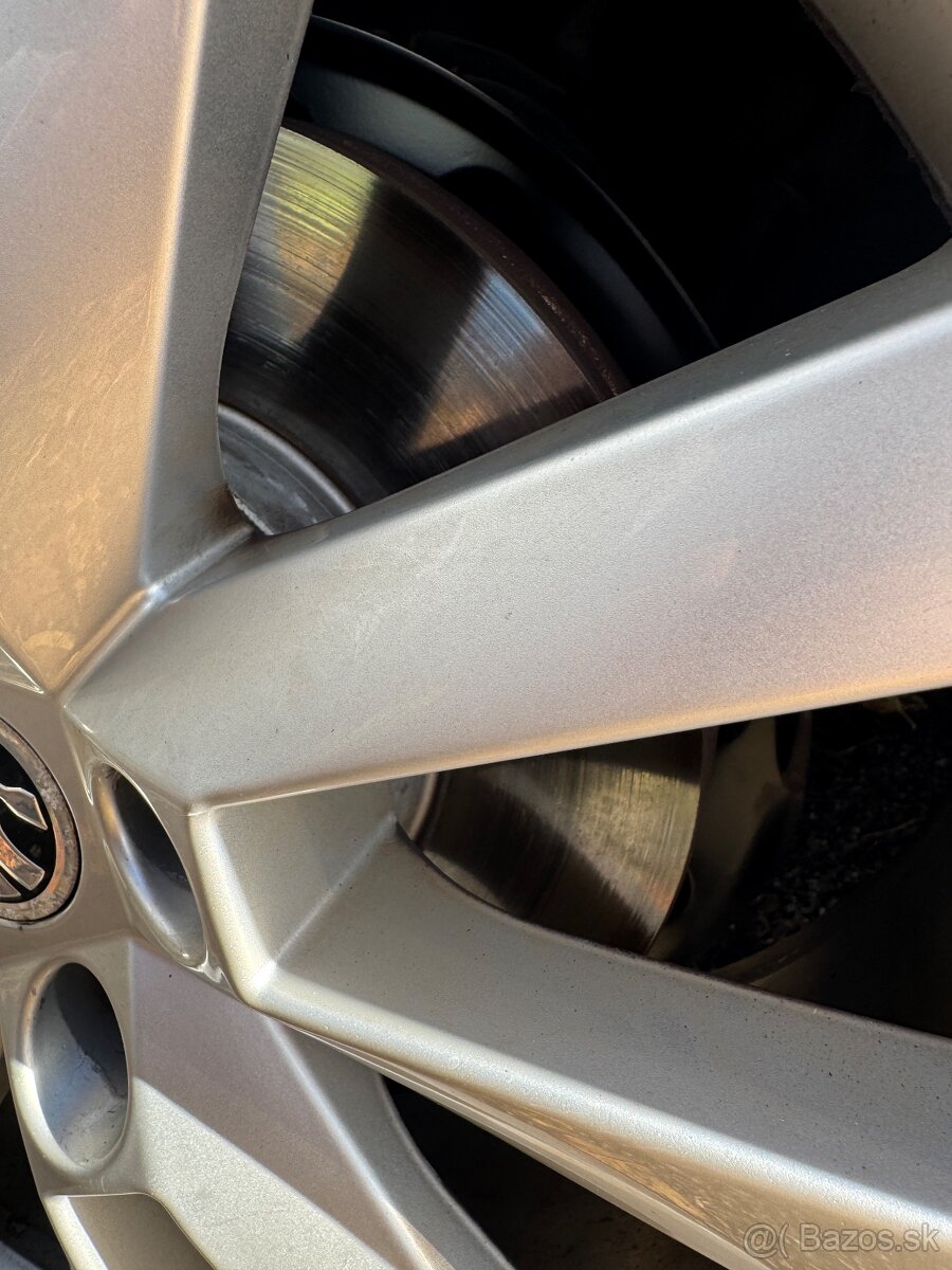 Škoda Octavia III Combi 2.0 TDI - 11