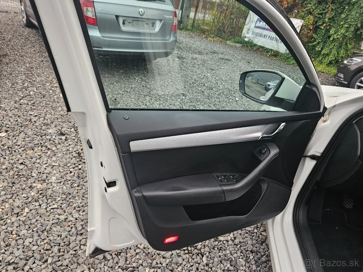 Škoda Octavia 2.0tdi kw110 4x4 - 11