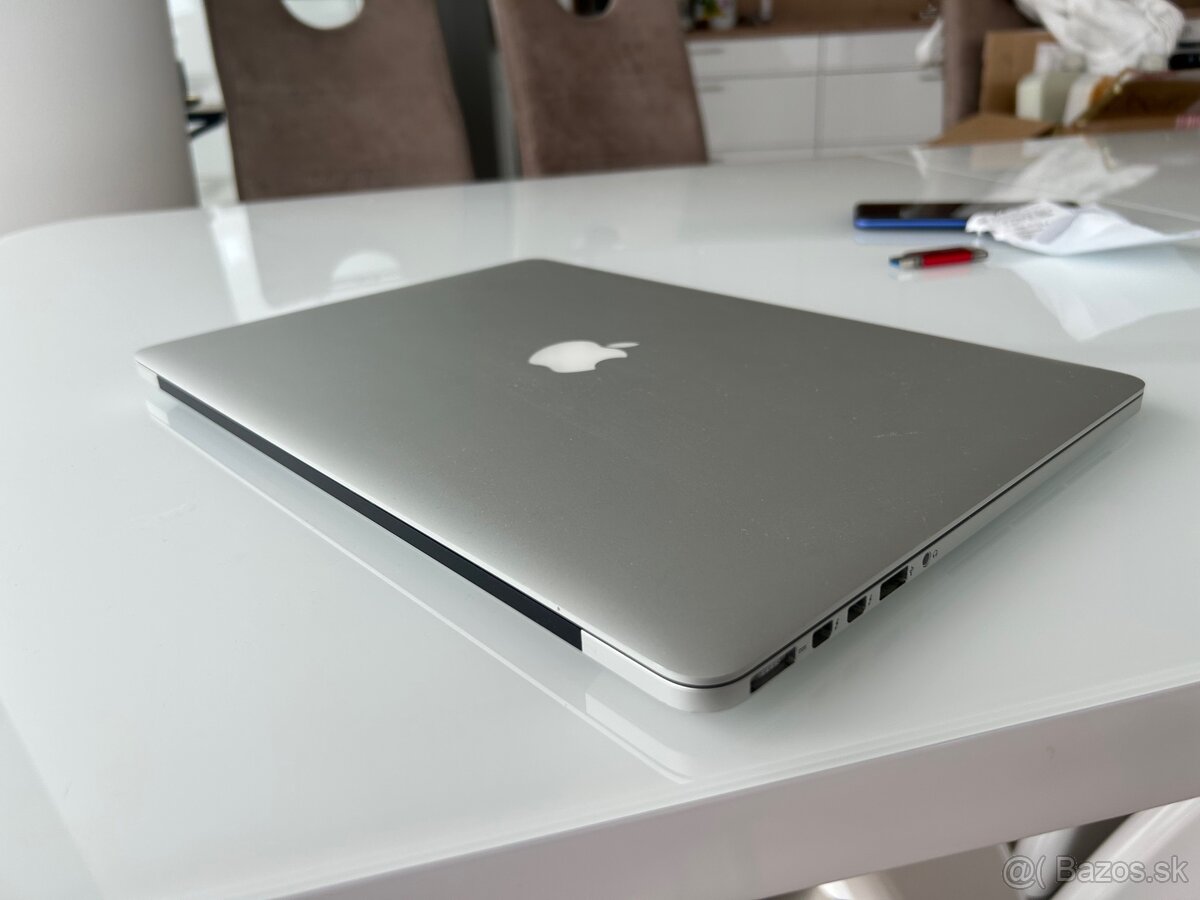 MacBook Pro 15" Retina ,TOP STAV - 11