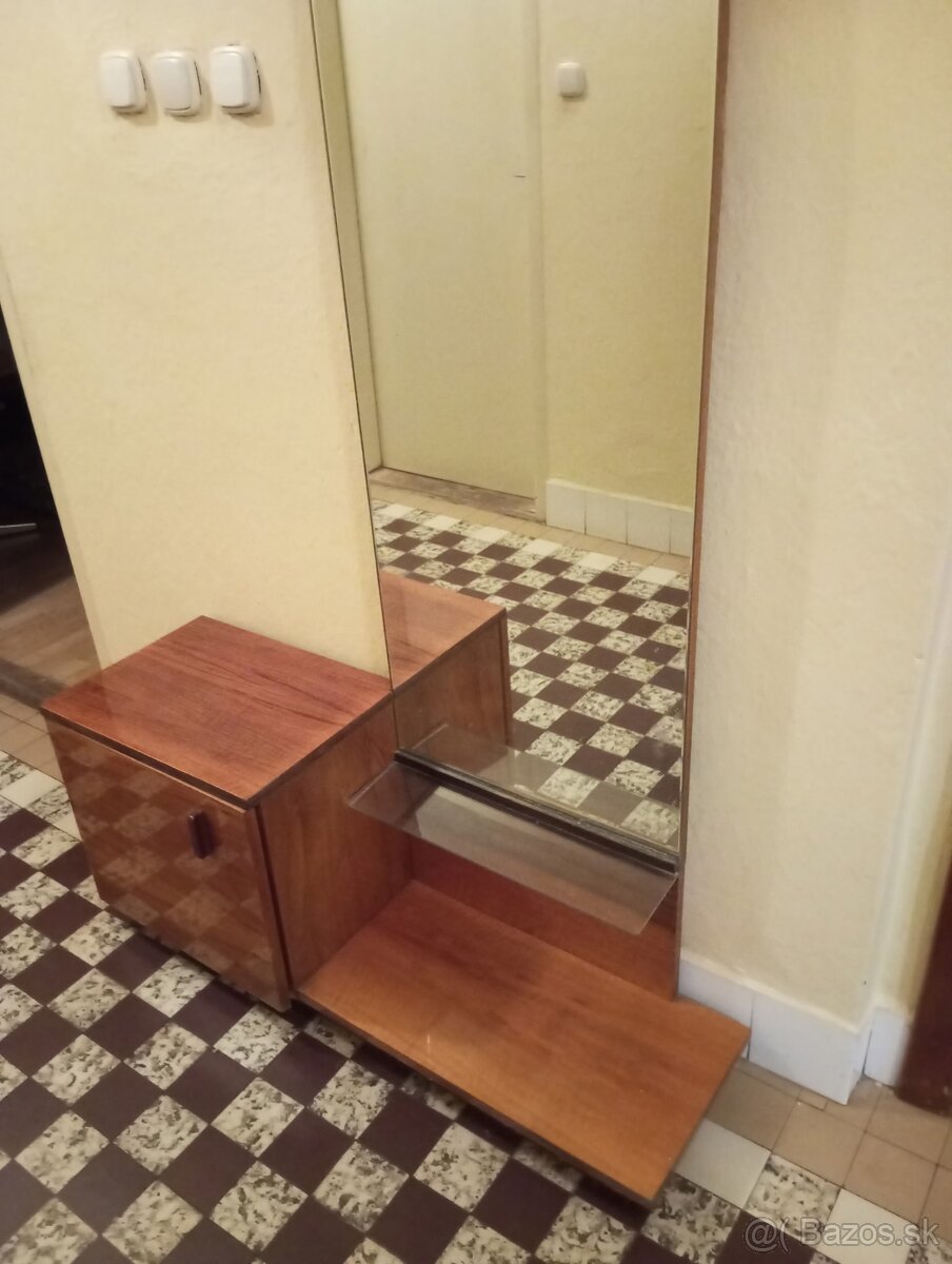 Rôzny nábytok - 11