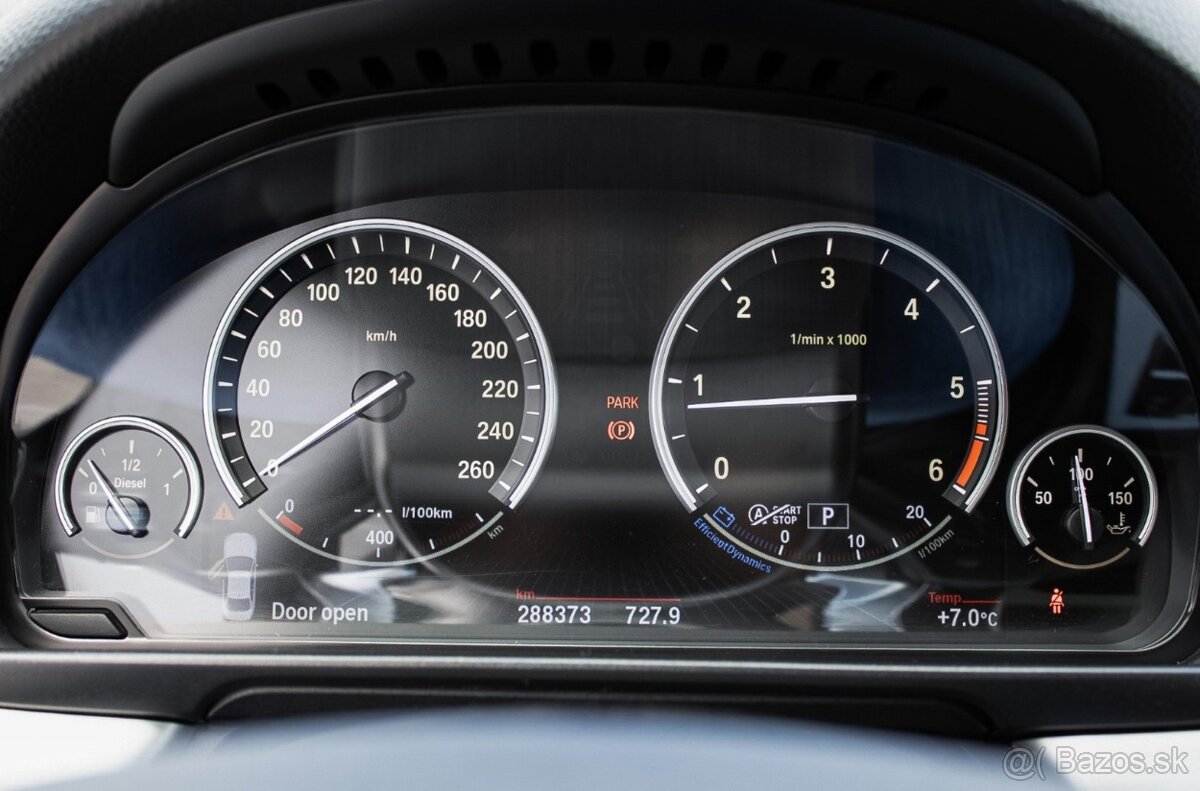 BMW Rad 5 525 xDRIVE AT/8 160kW - 11