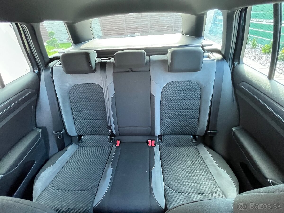 VW Golf 7 1,0TSI M6 3x R-Line - 11