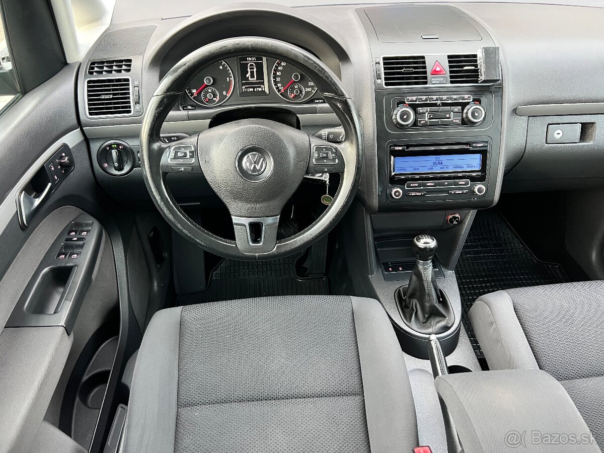 VW TOURAN 1.6TDi 77kW 2010 CR - 11