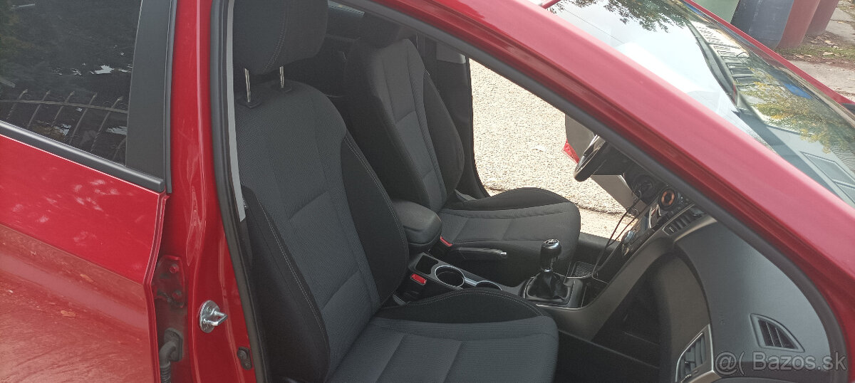 hyundai i30 combi - 11