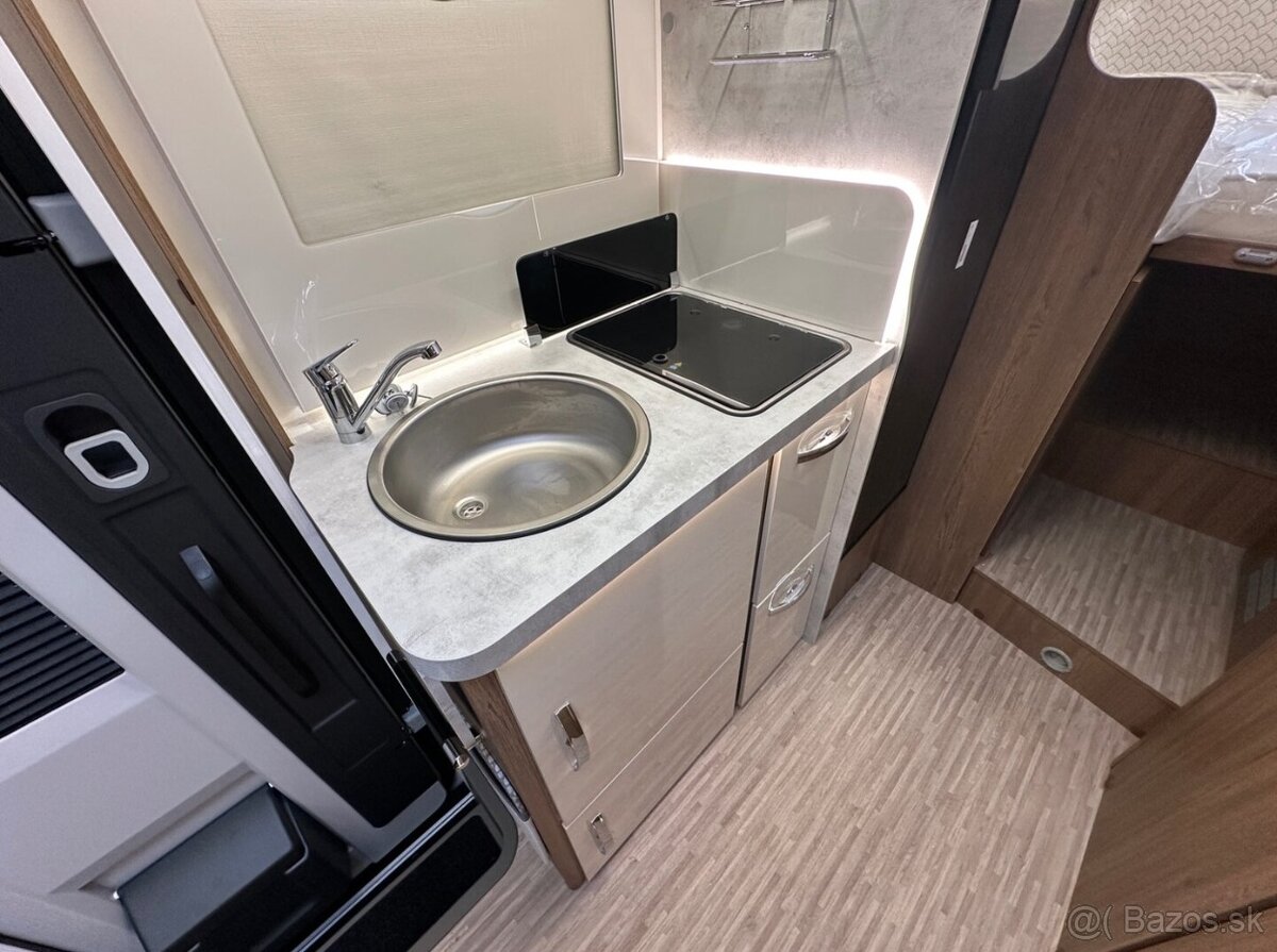 OBYTNÝ AUTOMOBIL MILLER NEW YORK - 11