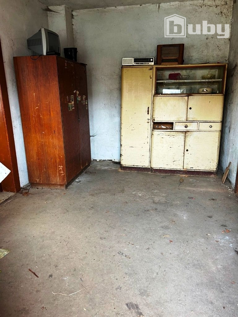 PREDAJ - RODINNÝ DOM DOLNÁ MARIKOVÁ OKRES POVAŽSKÁ BYSTRICA - 11