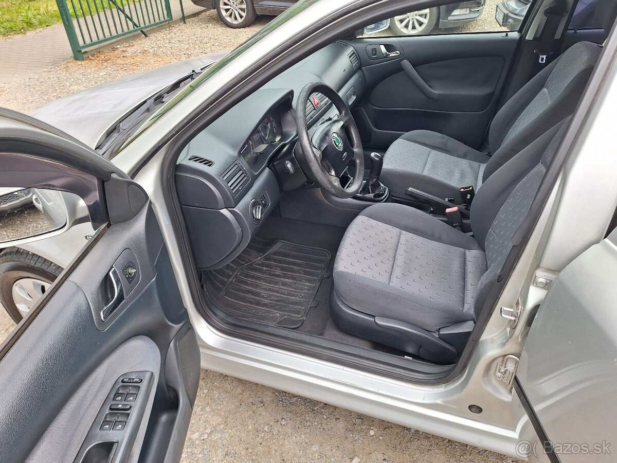 Škoda Octavia 1.9 TDI 66 KW Ambiente - 11