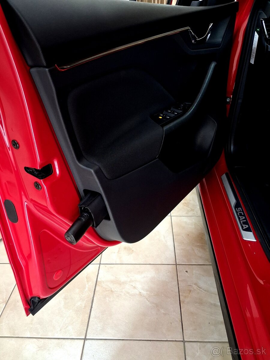 Mazda MX-30 e-Skyactiv Advantage - 11