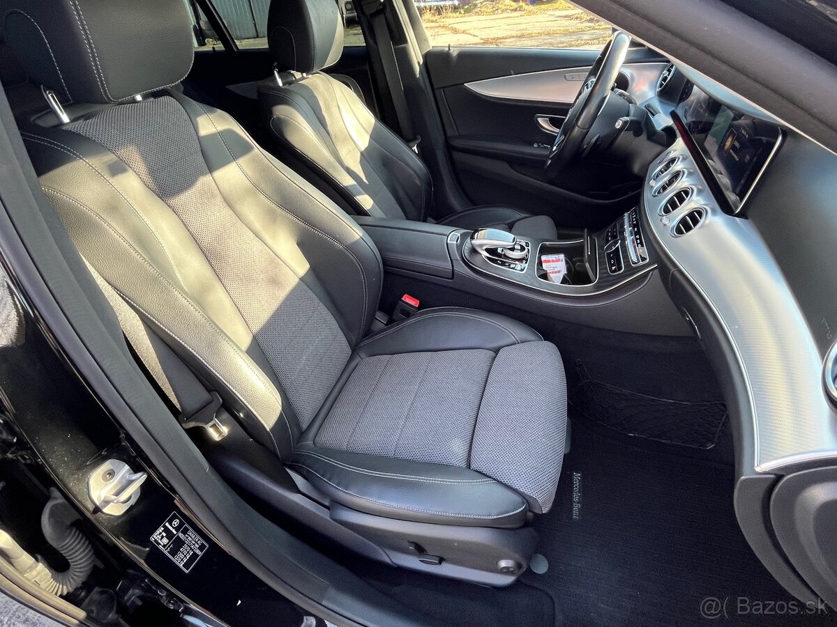 Mercedes Benz E220d All Terrain 4matic 11/2019 Historia MB - 11